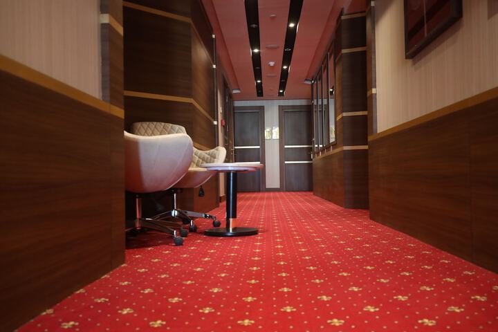 Ballroom/Hall 34 of 50