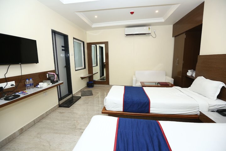Room 11 of 22