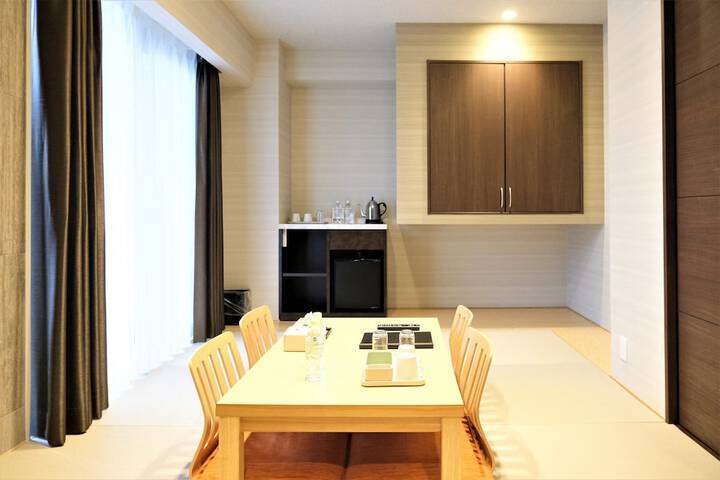 Room 12 of 47