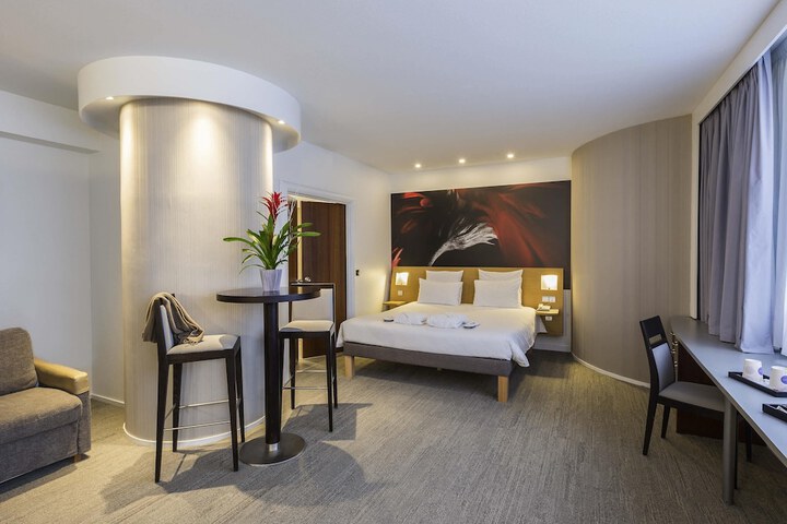 Room 85 of 278