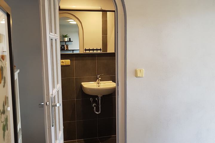 Room 14 of 89