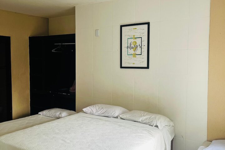 Room 3 of 22