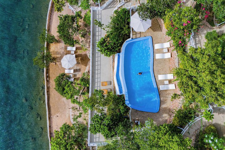 Pool 71 of 120