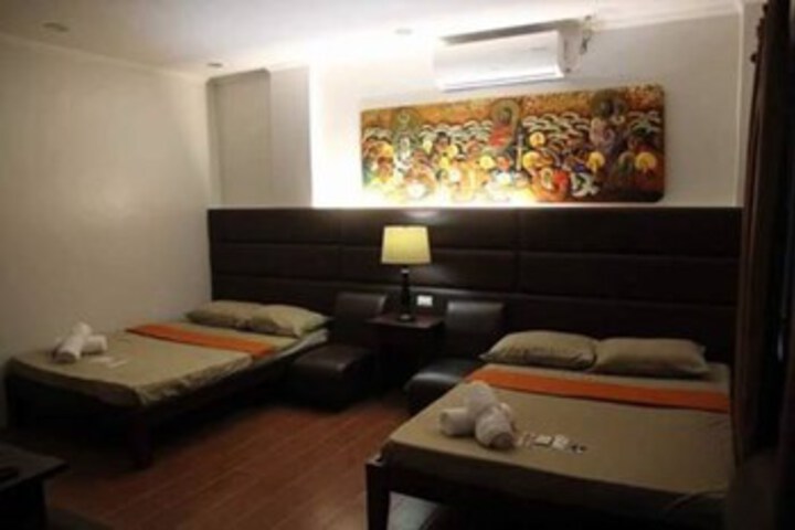 Room 18 of 50