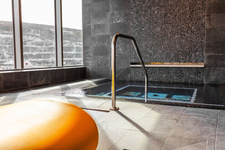 Pool 42 of 65