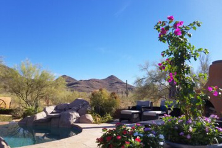 Hotel Exterior 7 of 25