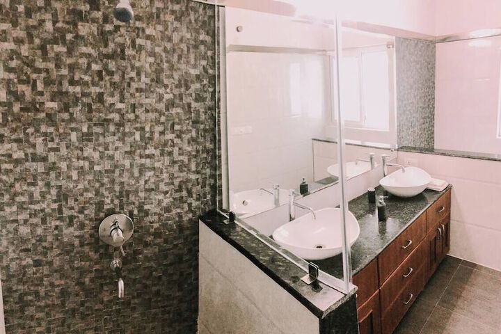 Room 55 of 64