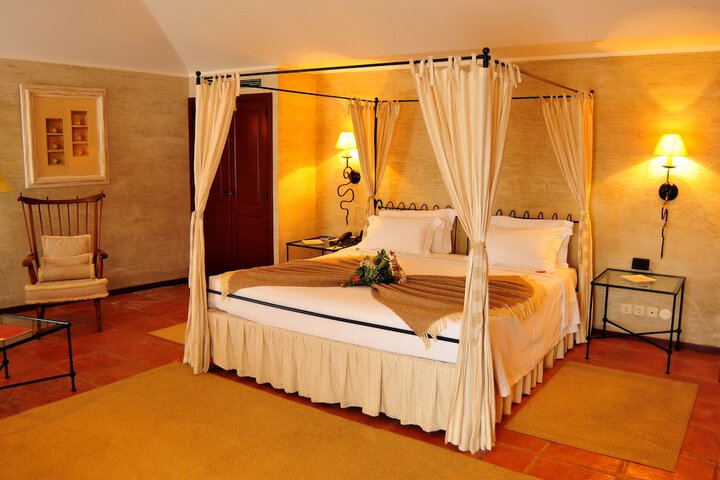 Room 3 of 41