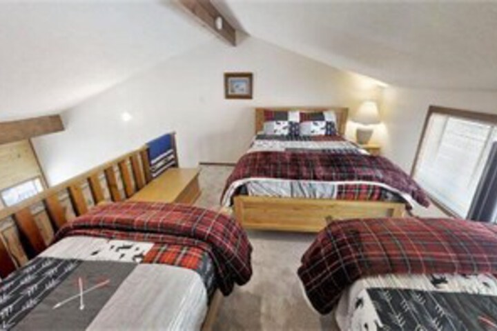Room 16 of 16