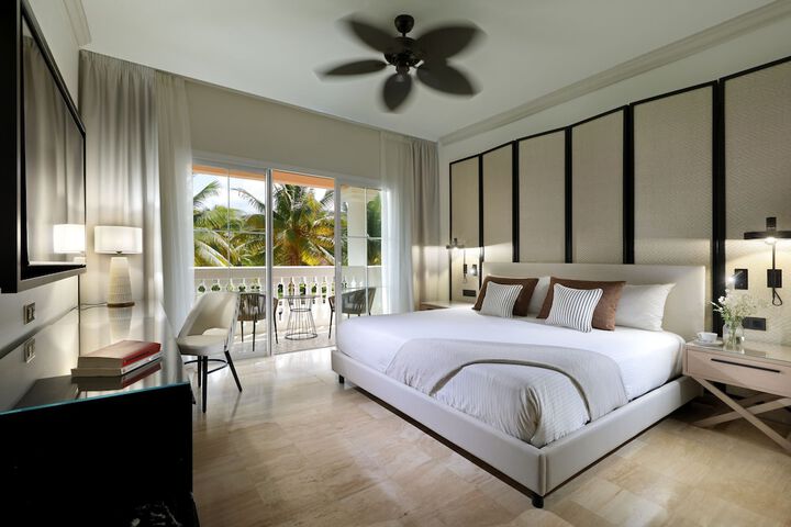 Room 27 of 274