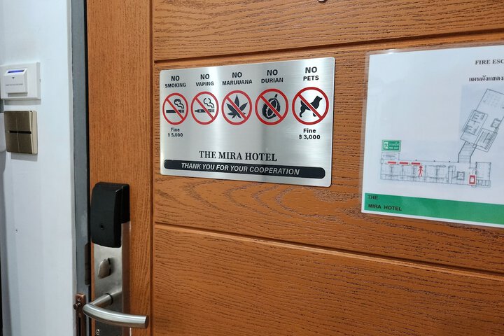 Room 35 of 74