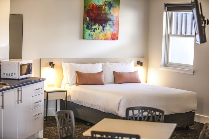 Room 6 of 39