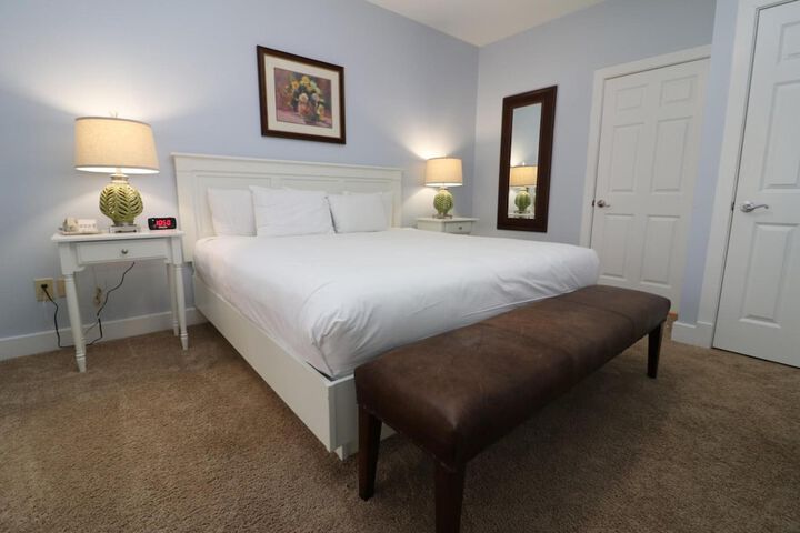 Room 2 of 126