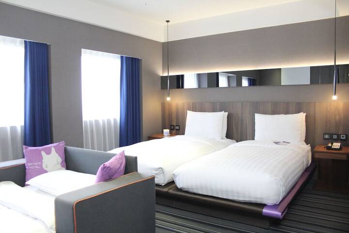 Room 45 of 108