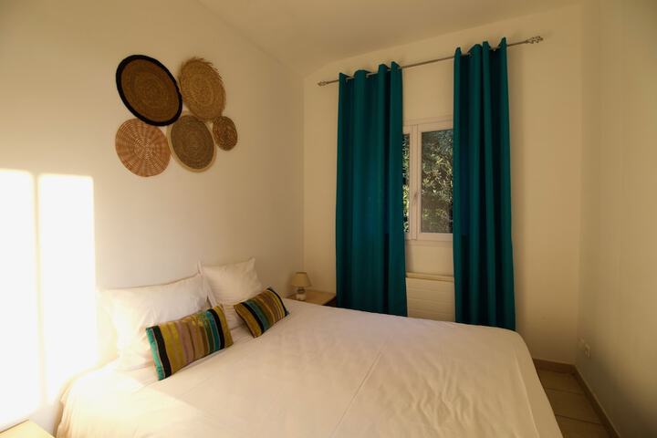 Room 4 of 60