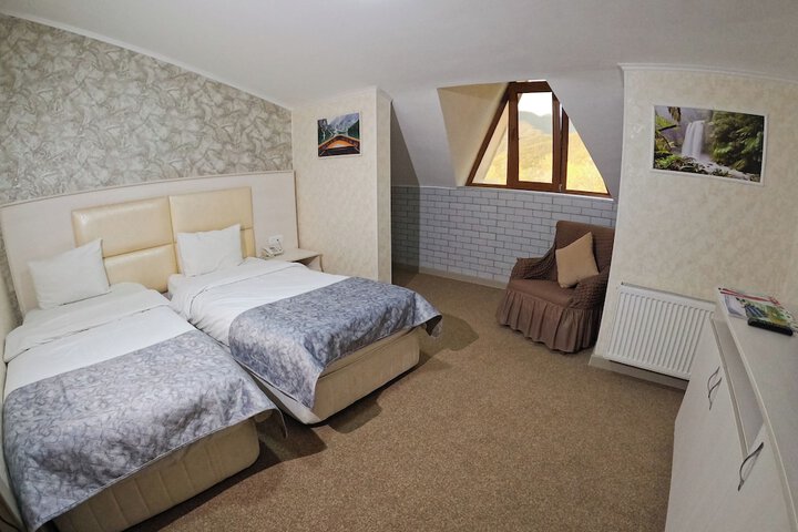 Room 17 of 52