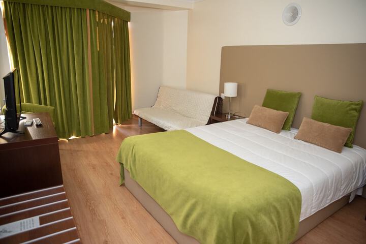 Room 10 of 35