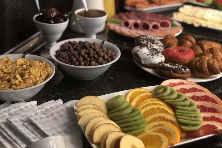 Breakfast/Coffee Service 18 of 23