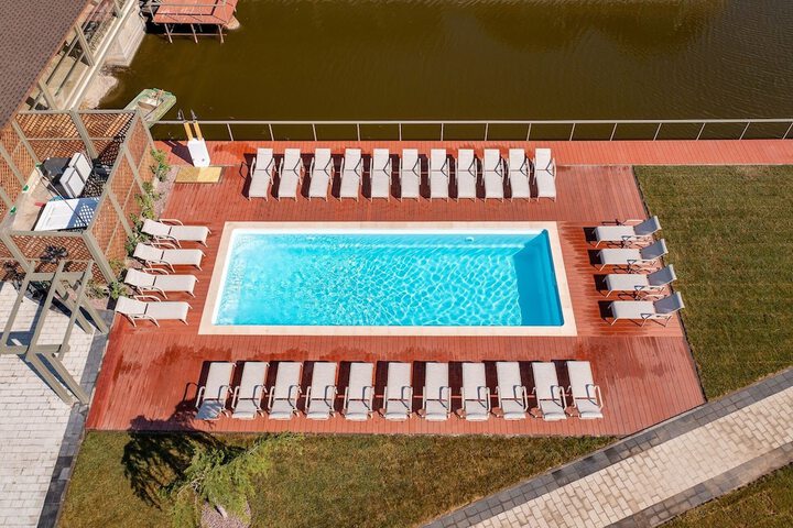 Pool 66 of 88