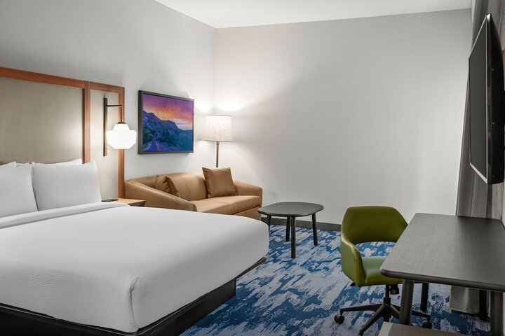 Room 10 of 48