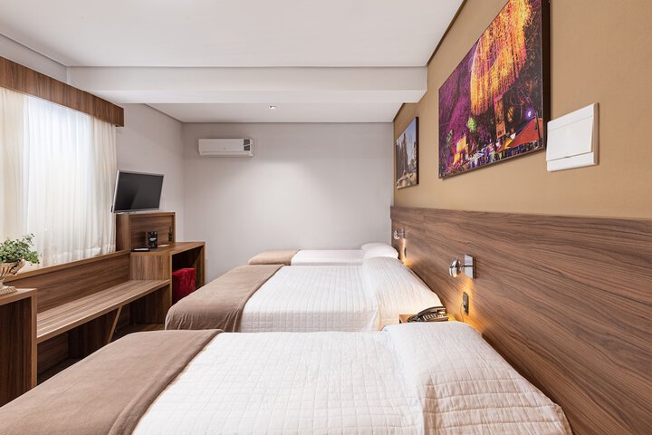 Room 21 of 100