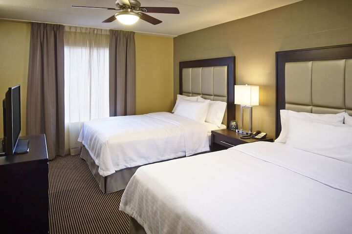 Room 9 of 38