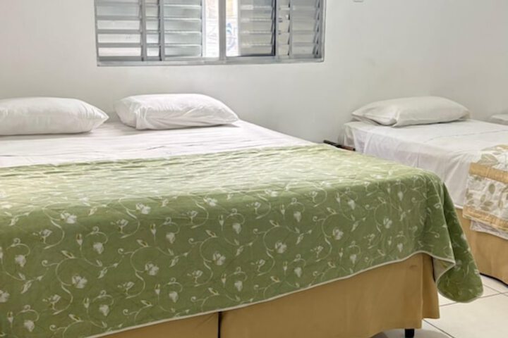 Room 5 of 12