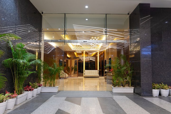 Hotel 2 of 52
