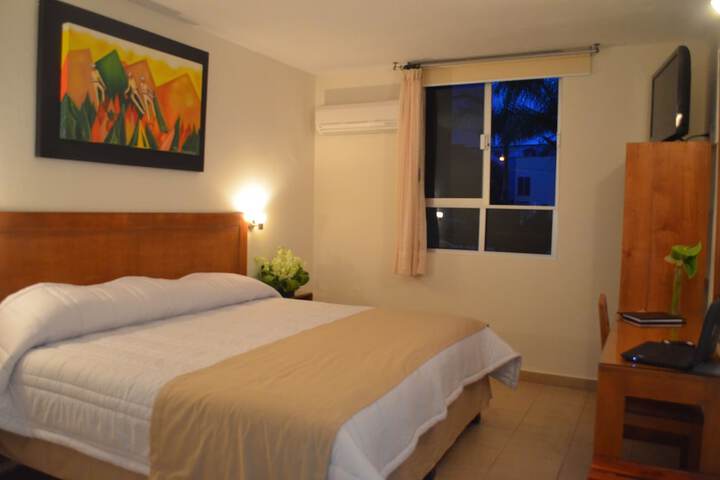 Room 11 of 32