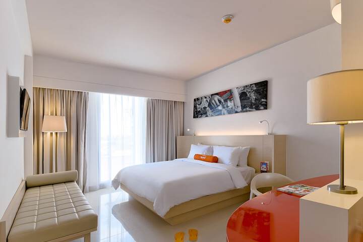 Room 9 of 51