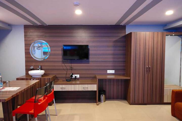 Room 16 of 21
