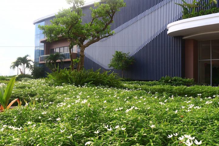 Hotel Exterior 120 of 122