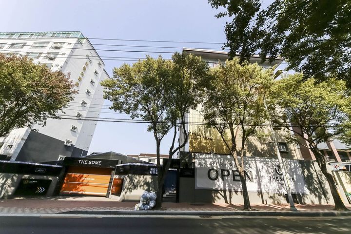 Hotel 5 of 70