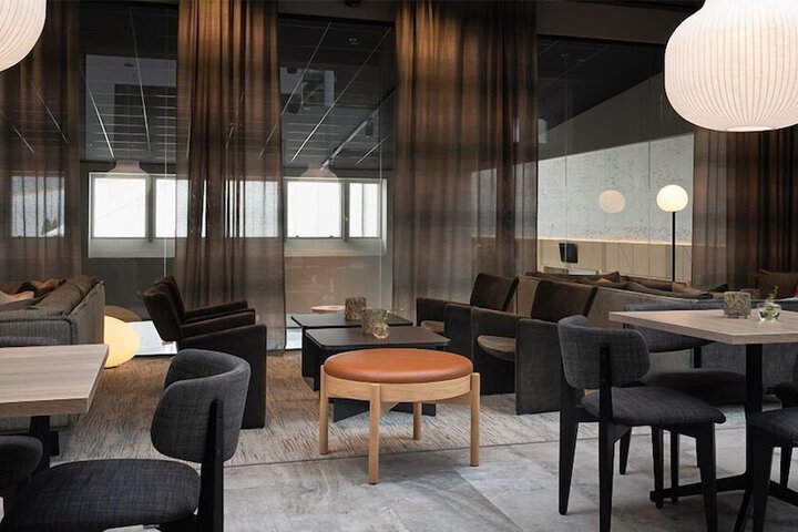 Lobby Entry