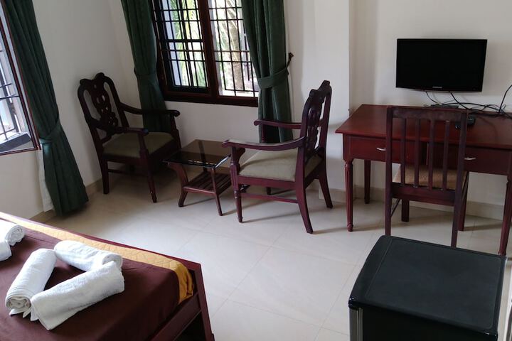 Room 27 of 63