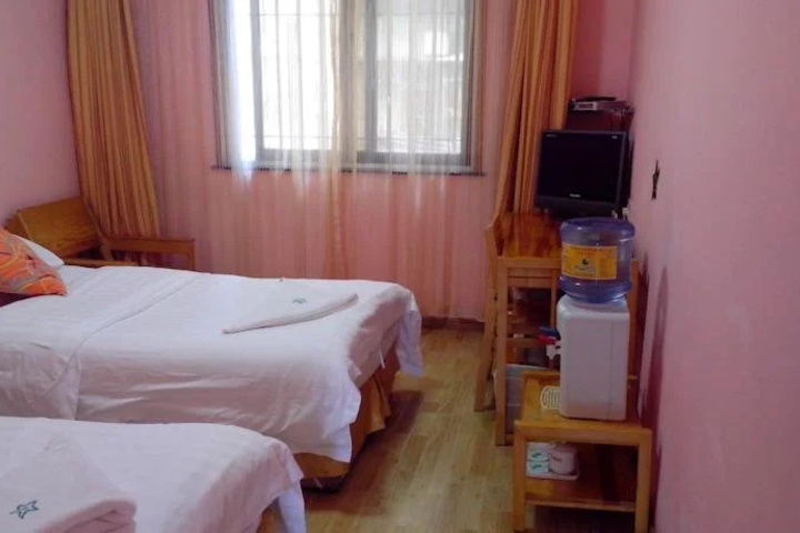 Room 9 of 26