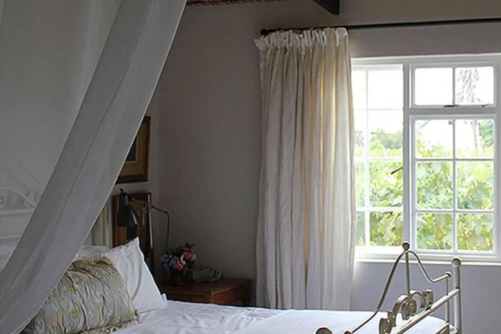 Room 15 of 42