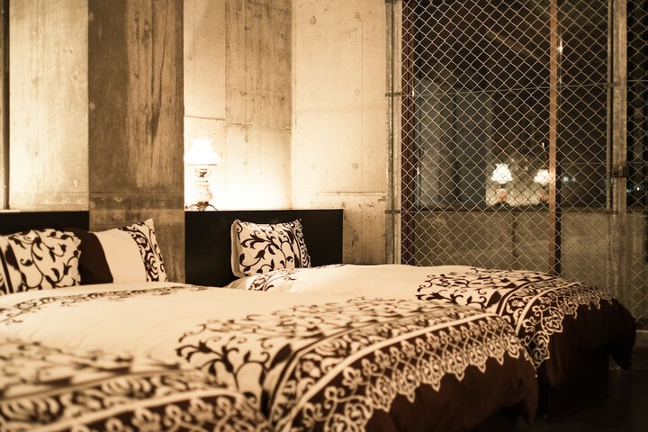 Room 10 of 78