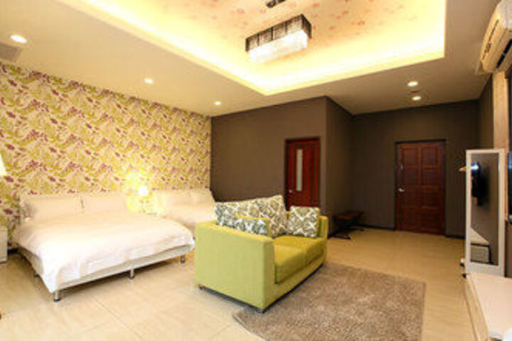 Room 15 of 20
