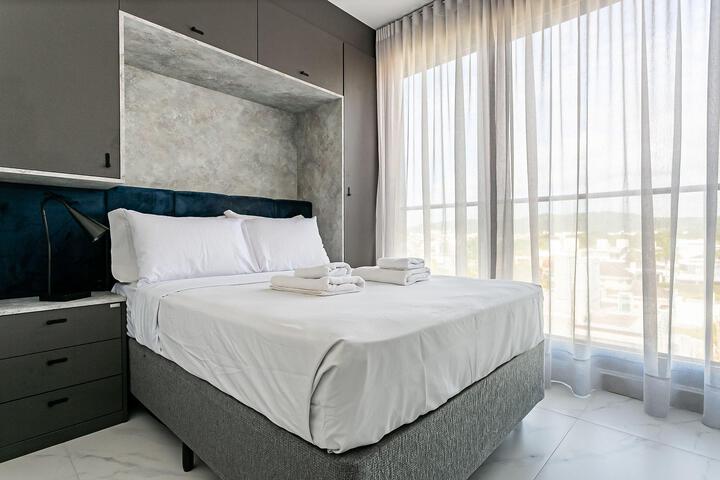 Room 21 of 36