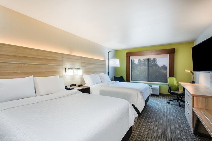Suite 2 Queen Beds (13 of 14)