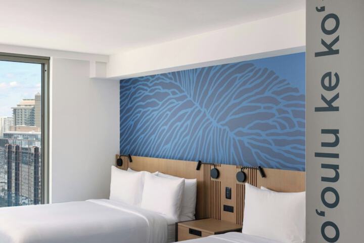Room 52 of 168