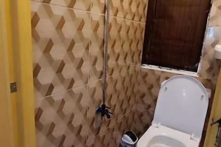 Room 20 of 35