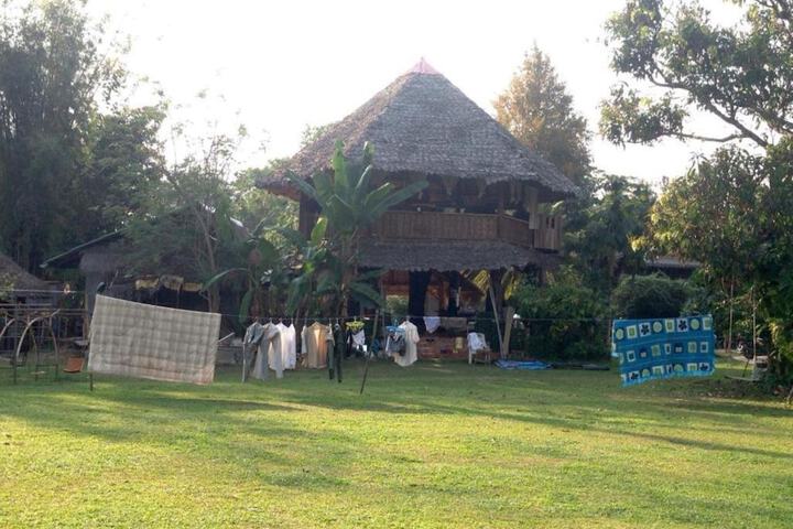 Hotel Exterior 15 of 21