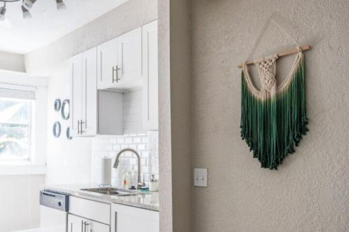 Boho Beach at Bayshore 1BR Near SoHo Shopping in Tampa, FL