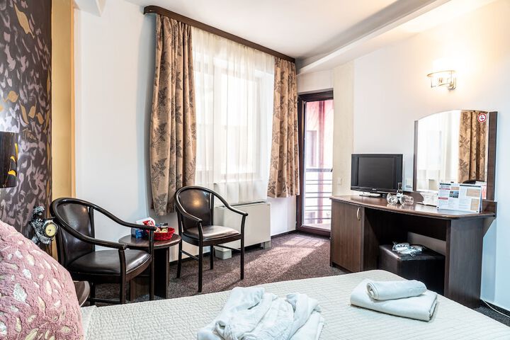 Room 19 of 46