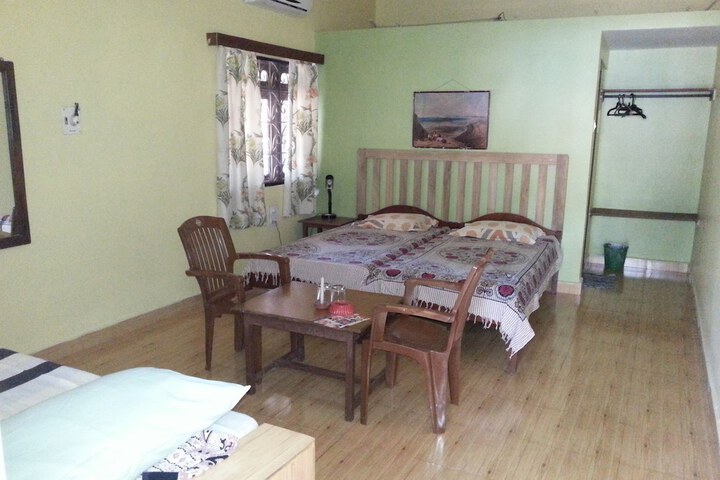 Room 4 of 31