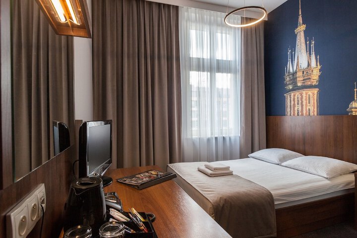 Room 3 of 55