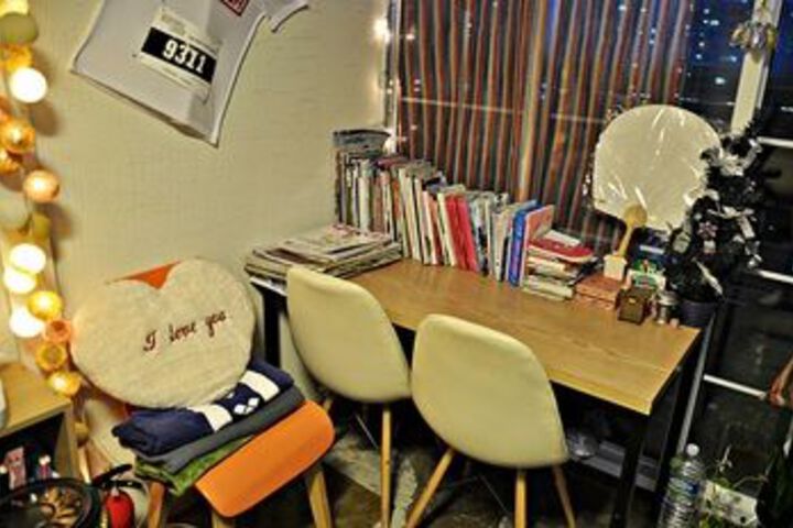 Hotel Lounge