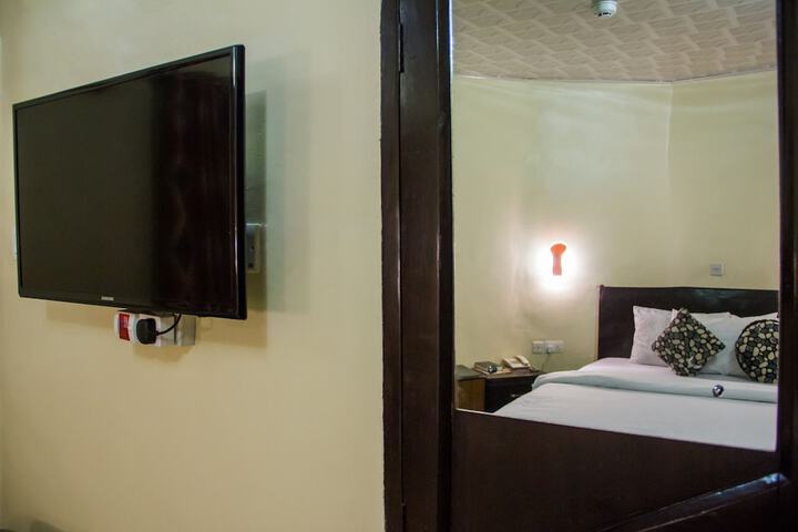 Room 22 of 58